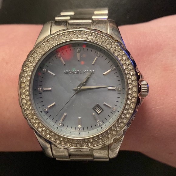 Michael Kors Watch - Picture 5 of 5